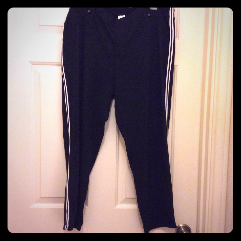 Time & Tru XXL 20 black white stripe athletic pant